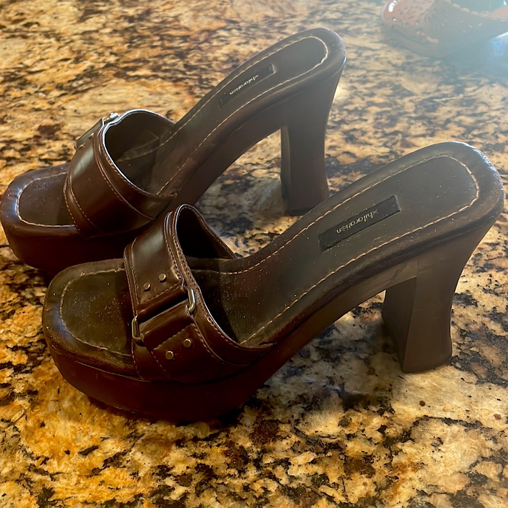 Vintage Y2K xhileration wooden leather platform chunky